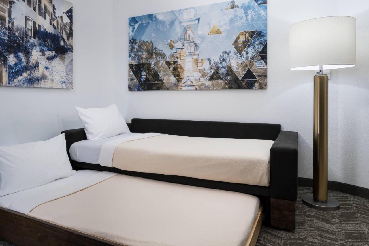 Springhill Suites Alexandria Southwest Buitenkant foto